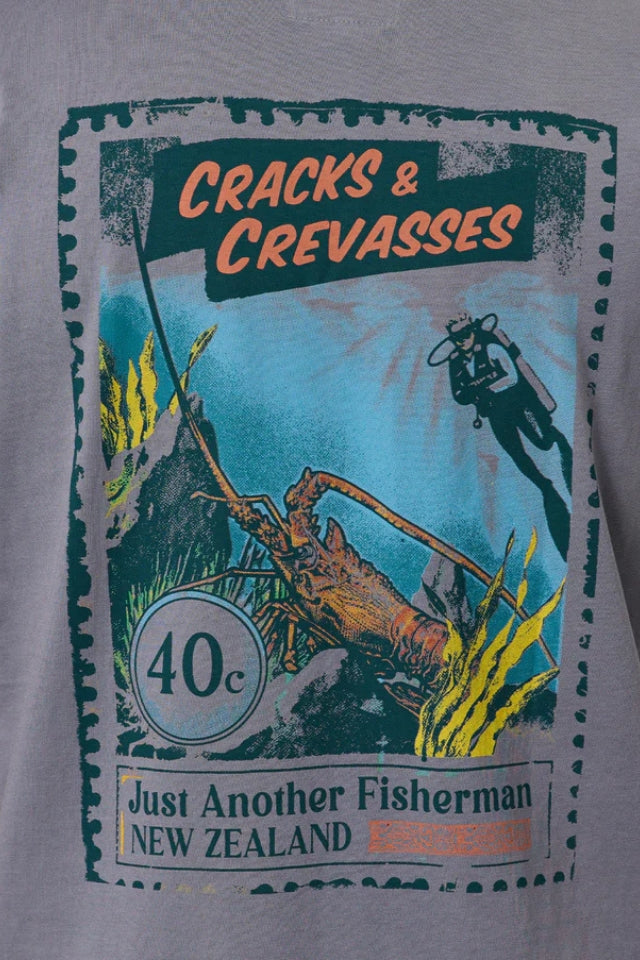 Cracks & Crevasses Sea Tee - Charcoal
