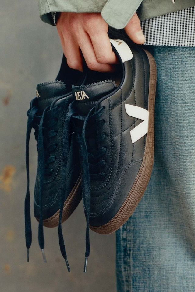 Panenka - Black White