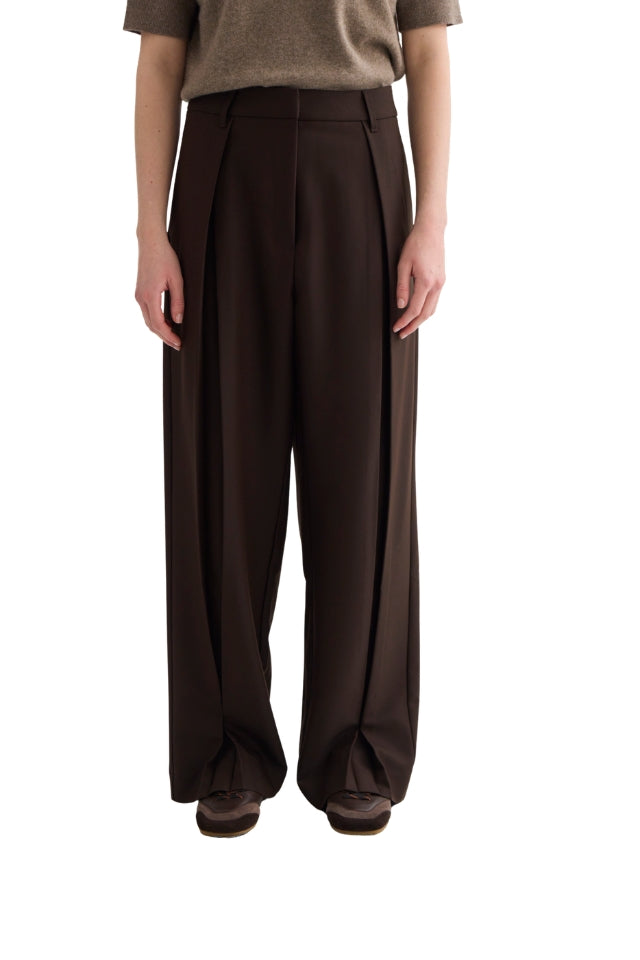 Invert Pleat Trouser - Truffle