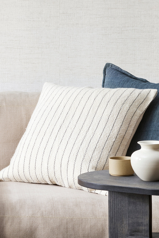 Hokkaido Cushion w Feather Inner