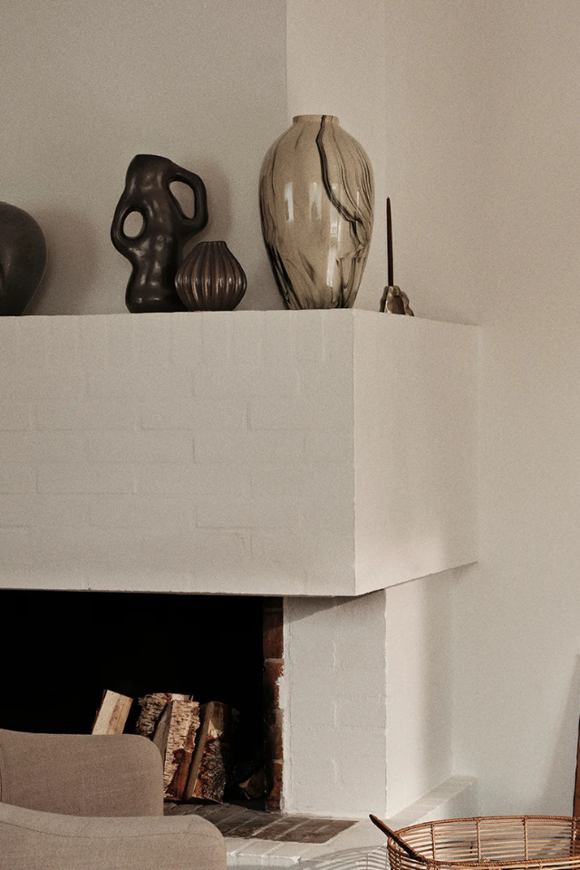 Ingrid Vase - Beige/Black