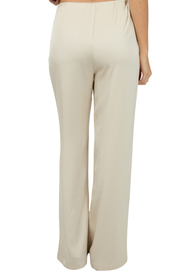 Briony Pant