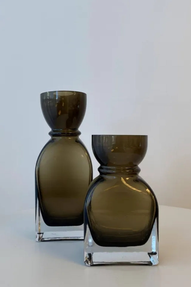 Fleur Round Neck Vase - Smoked Olive
