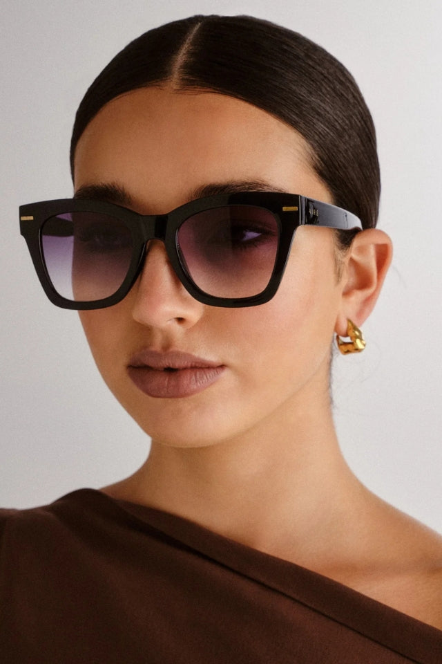 Intergalactic - Black