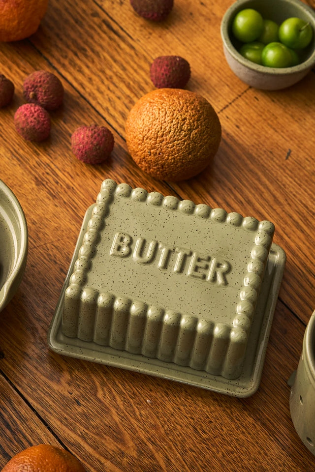 Kitcehn Life Butter Dish - Peppercorn