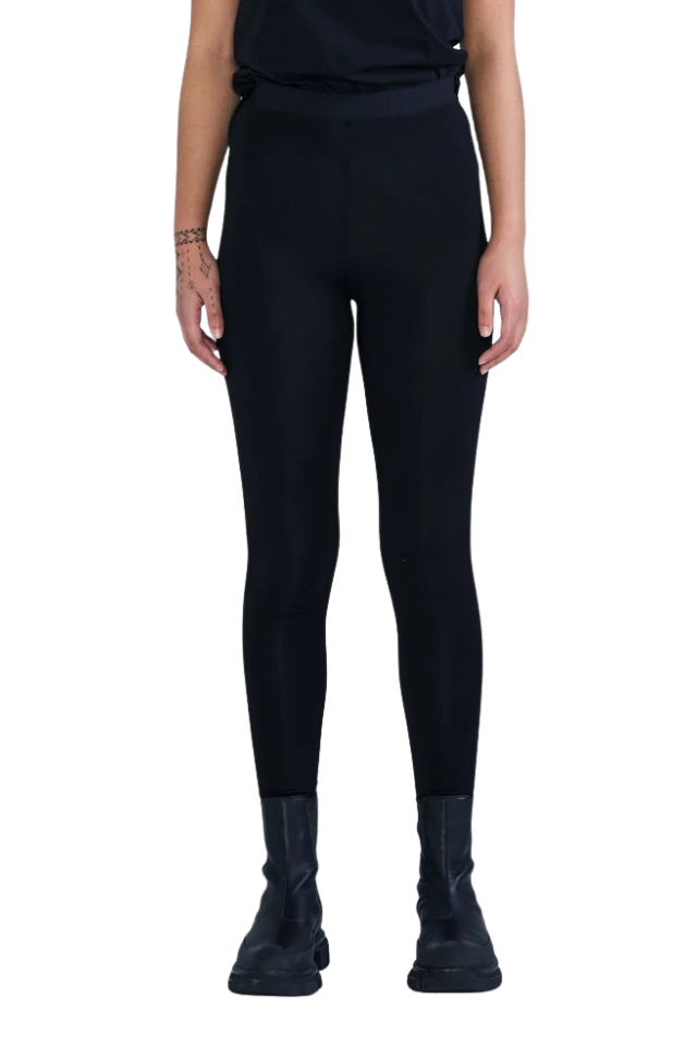 Raised Intensify Legging