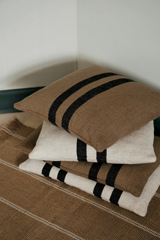 Cushion Cover Sigrun - Brown Kelp/Black
