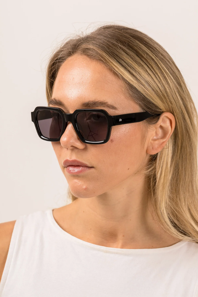 Leroy Sunglasses: Black/Smokey Grey