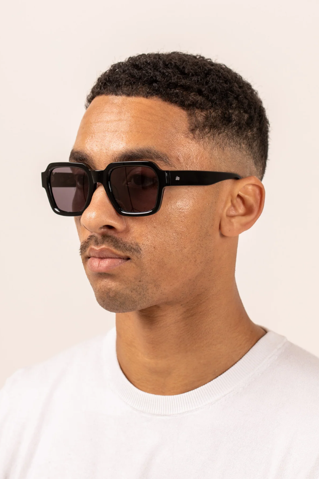 Leroy Sunglasses: Black/Smokey Grey