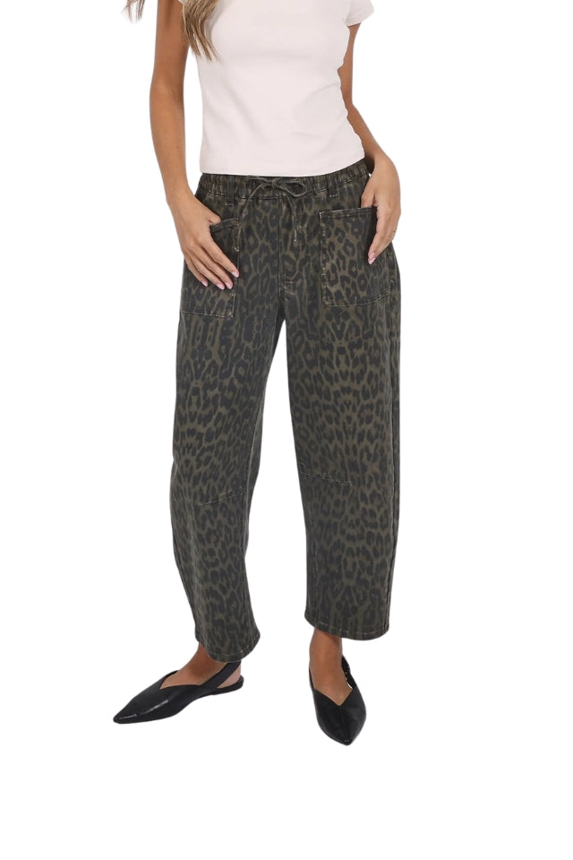 Leo Barrel Jean - Khaki Leopard