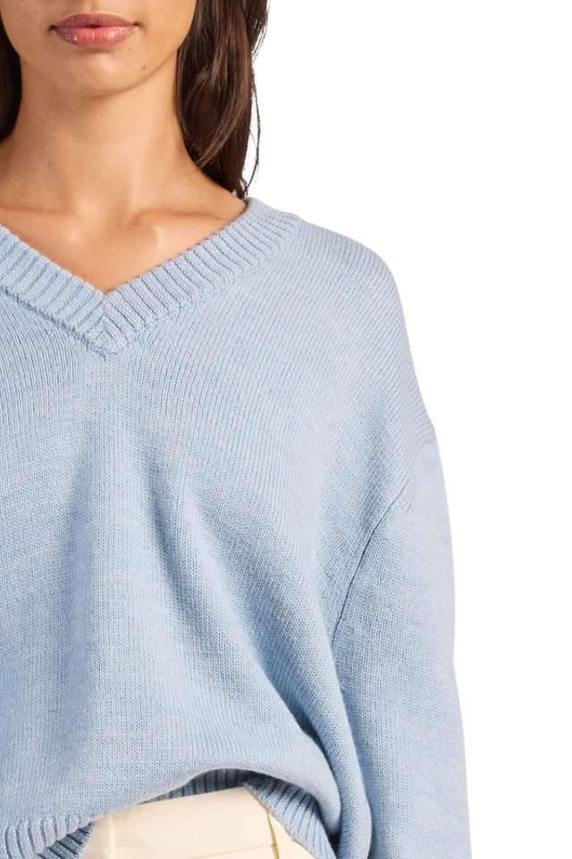 Merino V-Neck - Bleach Blue