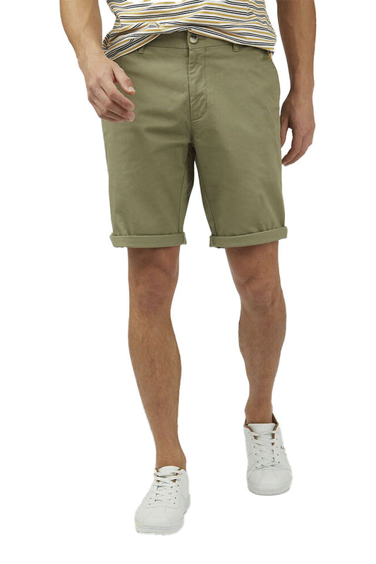 Signature Chino Short