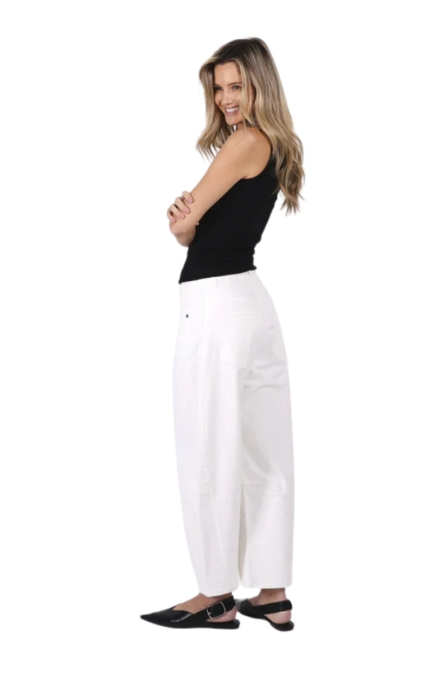 Toni Barrel Jean - White