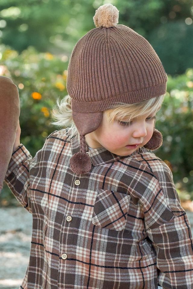 Earmuff Bobby - Peppercorn