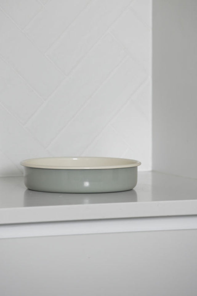 Enamel Round Baking Tray - Dark Grey/Cream