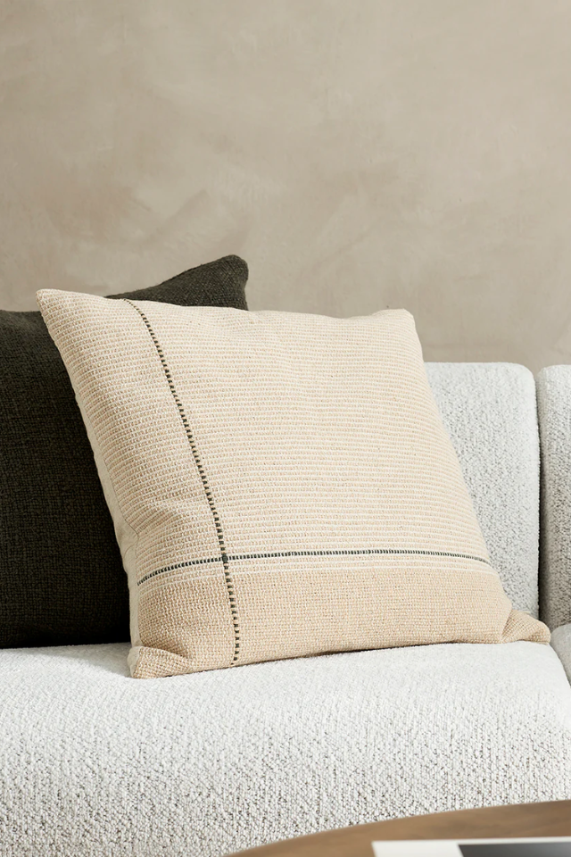 Akemi Cushion