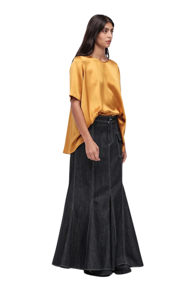 Aura Tee