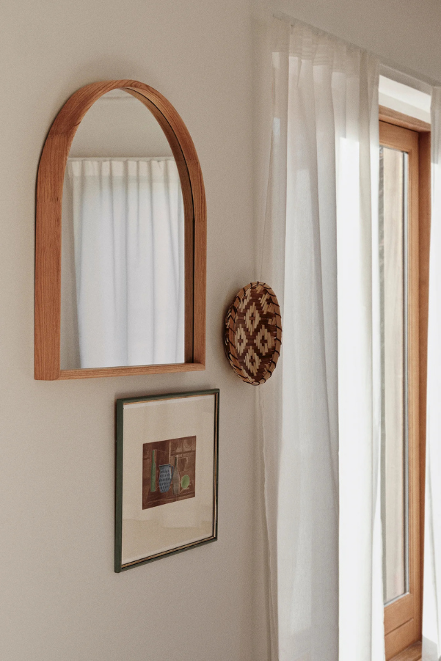 Alva Half Mirror