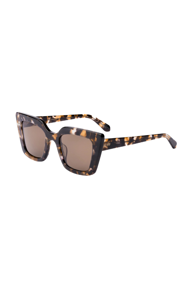 Cult Vision: Chestnut Tort/Coffee