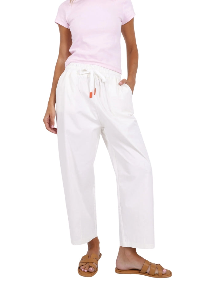 Charlie Barrel Jean - White