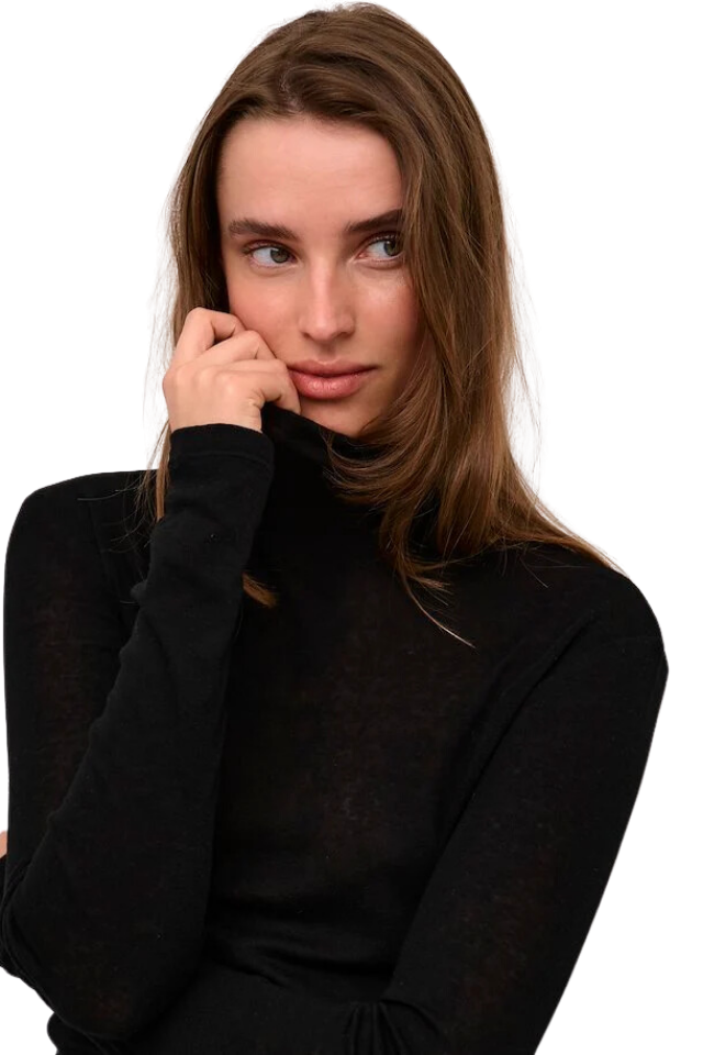 DollyKB Turtleneck