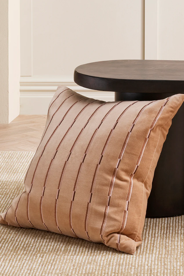 Eden Nougat Cushion