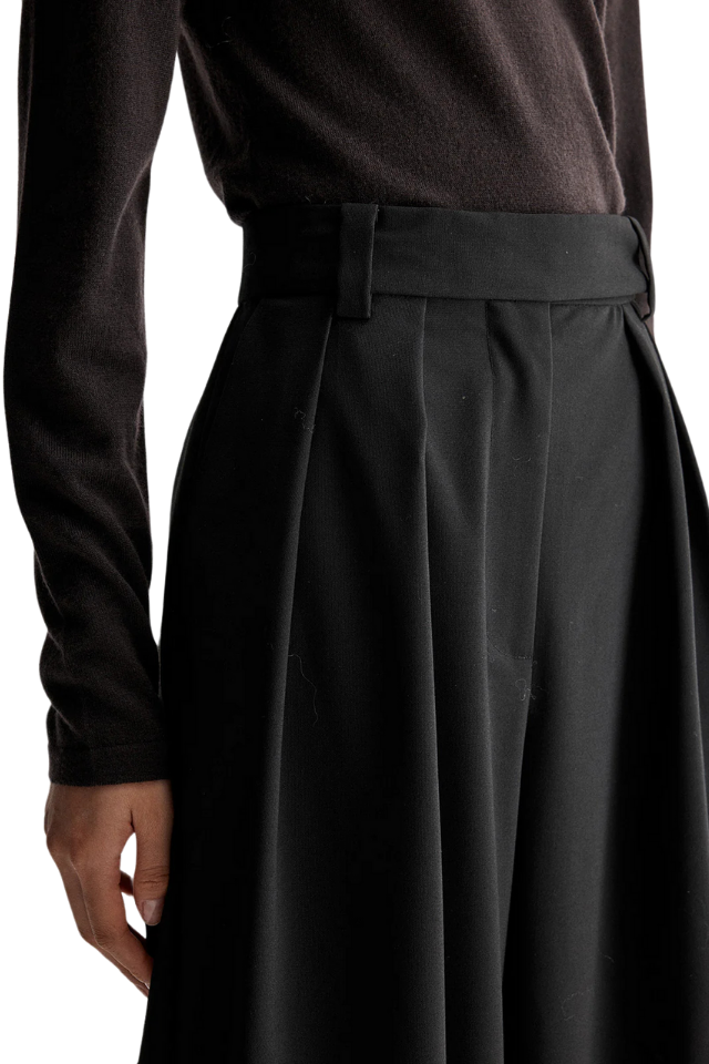 Ellie Pant