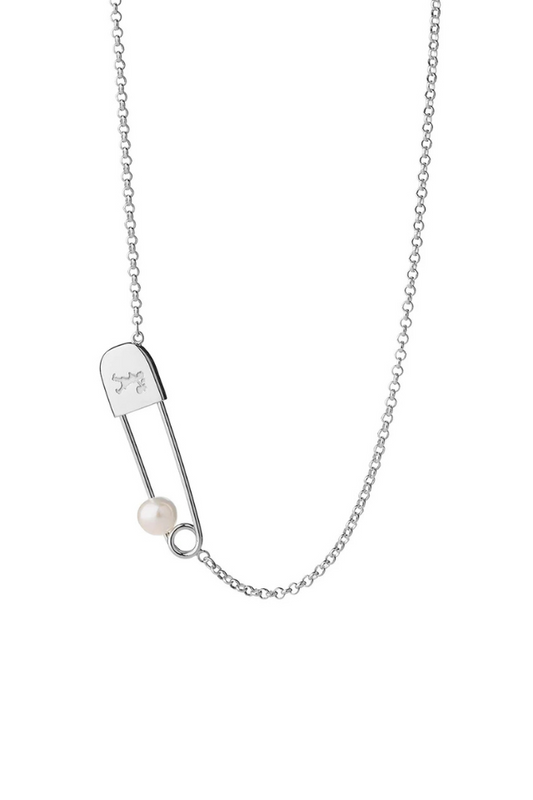 Runaway Safety Pin Necklace w Pearl