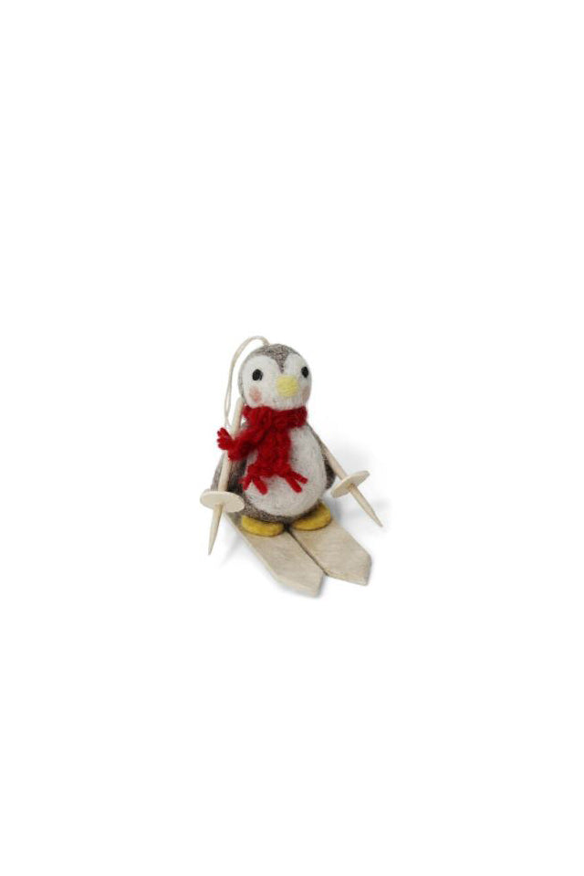 Penguin On Skis
