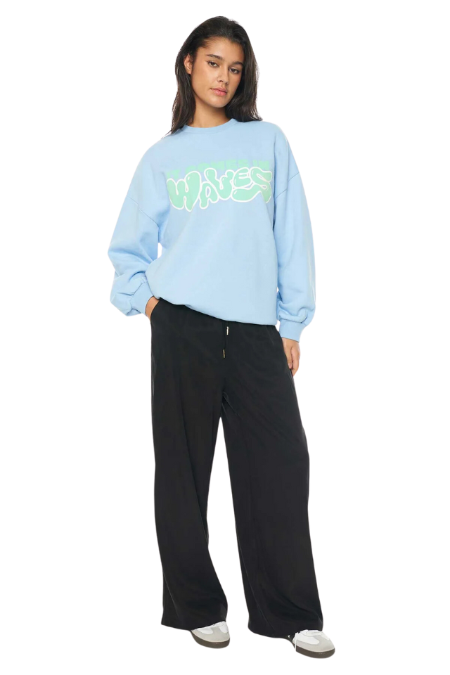 Girlfriend Crew/Wavy Times