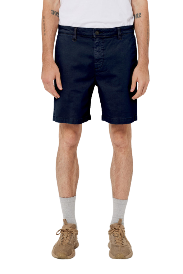 Hunter Short