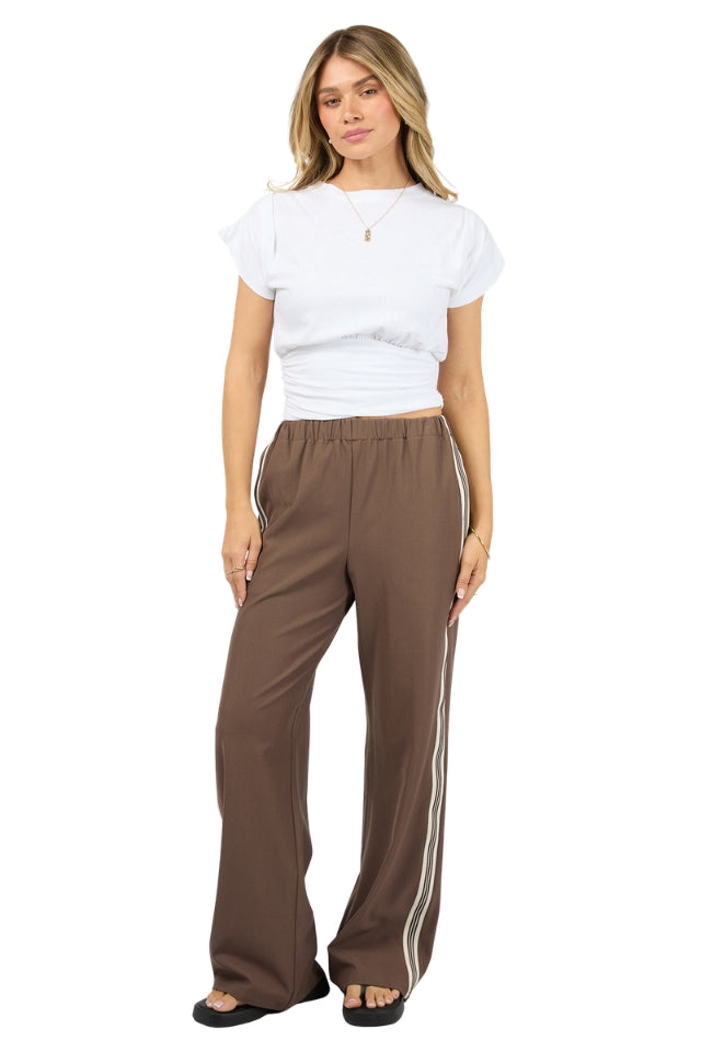 Lina Pant - Coffee