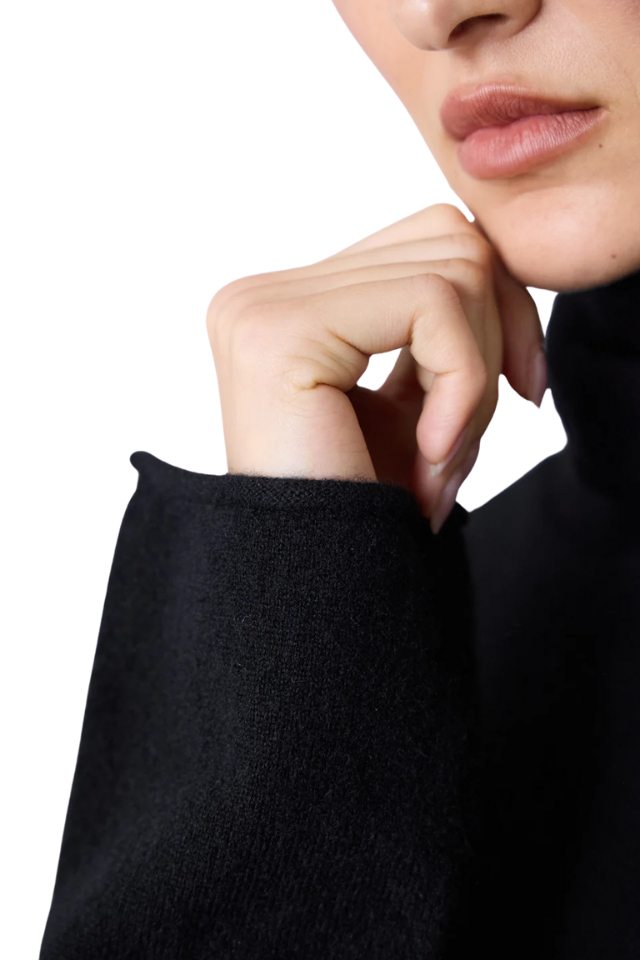Mara Funnel Neck