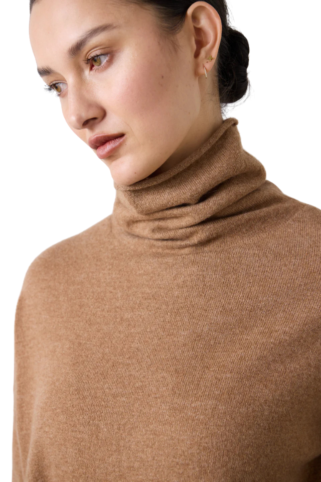Mara Funnel Neck