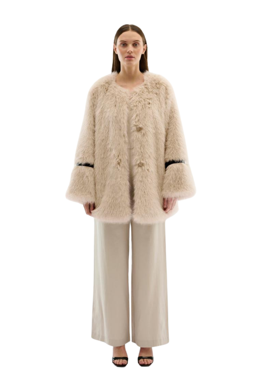 Pearly Fur Coat- Silver Cloud