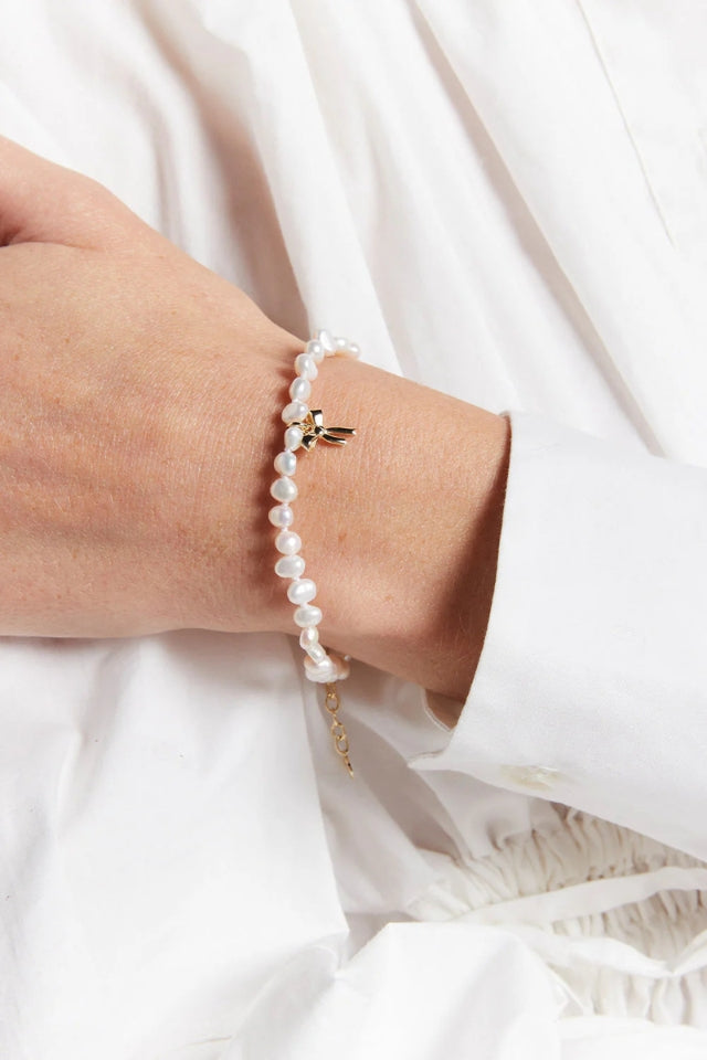 Petite Bow with Pearls Bracelet