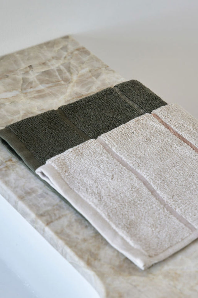 Pia Cotton Face Cloth