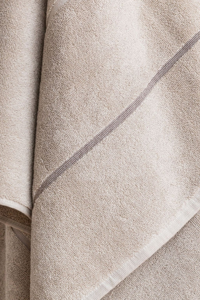 Pia Cotton Hand Towel