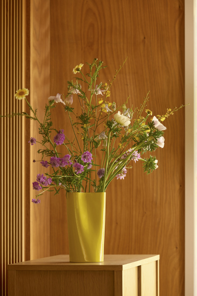 Pinch Vase - Kowhai