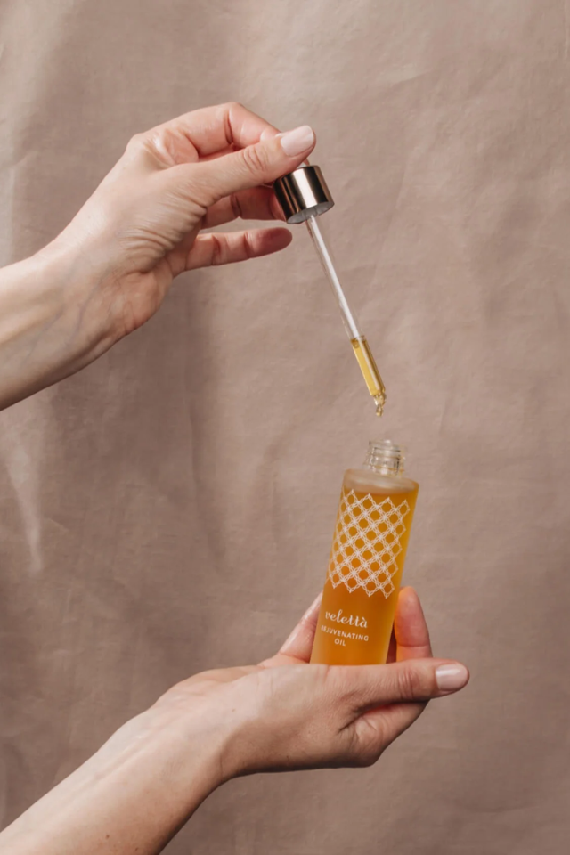 Rejuvenating Oil