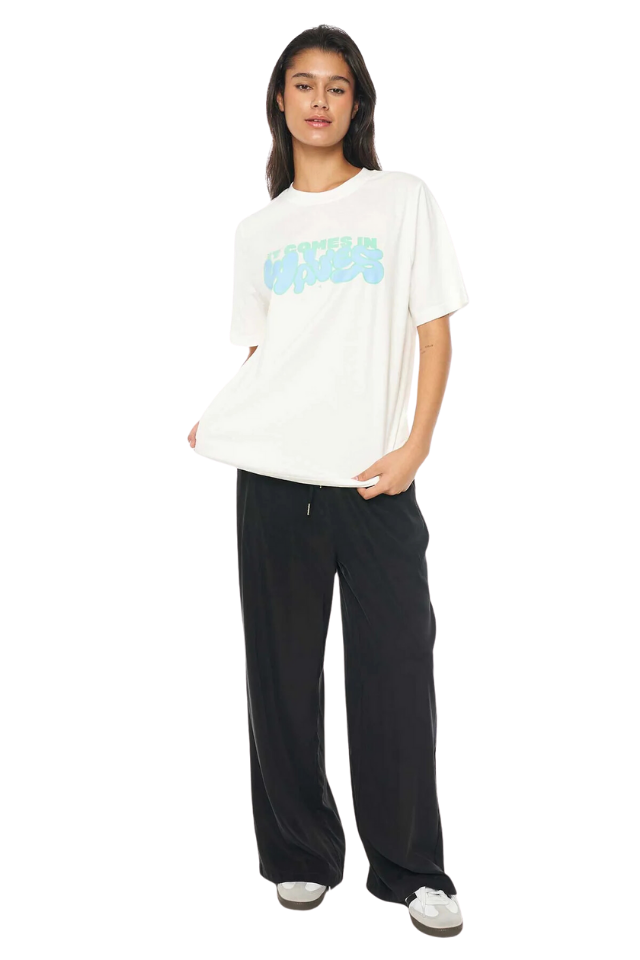Relax Tee 220/Wavy Times