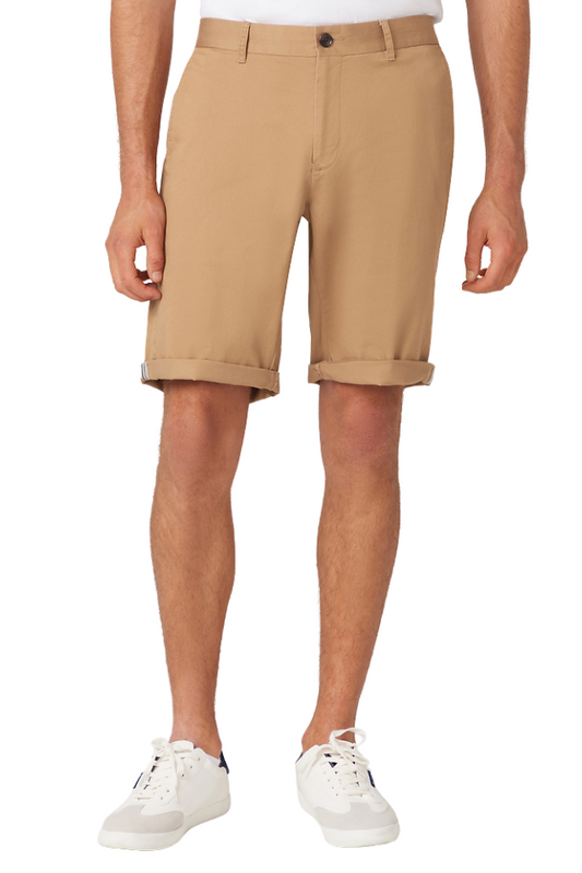 Signature Chino Short