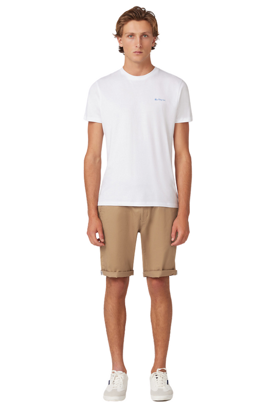 Signature Chino Short