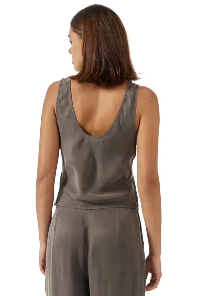 Bowery Slip Tank