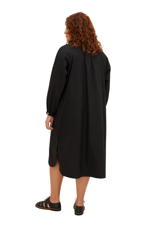 Wander Dress