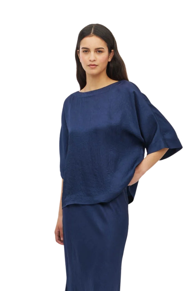 Nami T - Navy Crush
