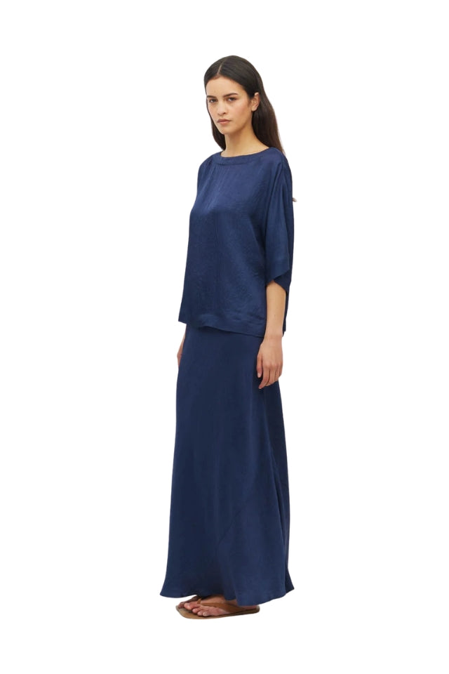 Nami T - Navy Crush