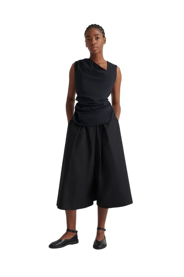 Genre Top - Black