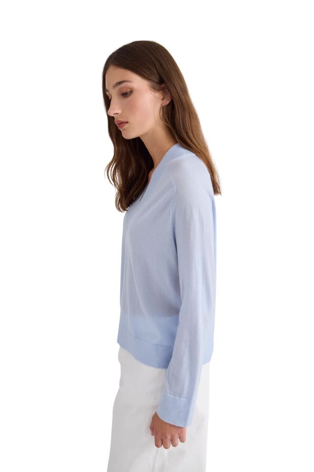 Featherlight Cashmere V-Neck - Pale Blue