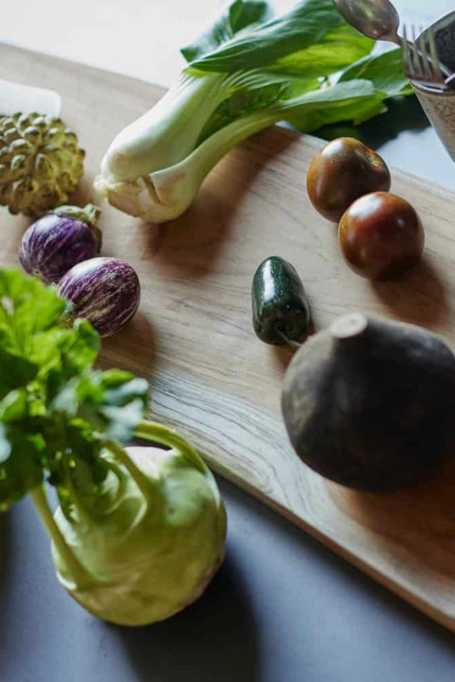 Lyon Cutting Board - Natural